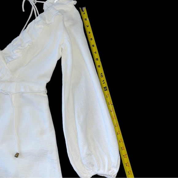 Saints Secrets White Romper Long Sleeve Boho Ruffle Surplice V Neck Size Small - Picture 7 of 11
